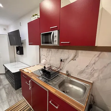House Toto-2